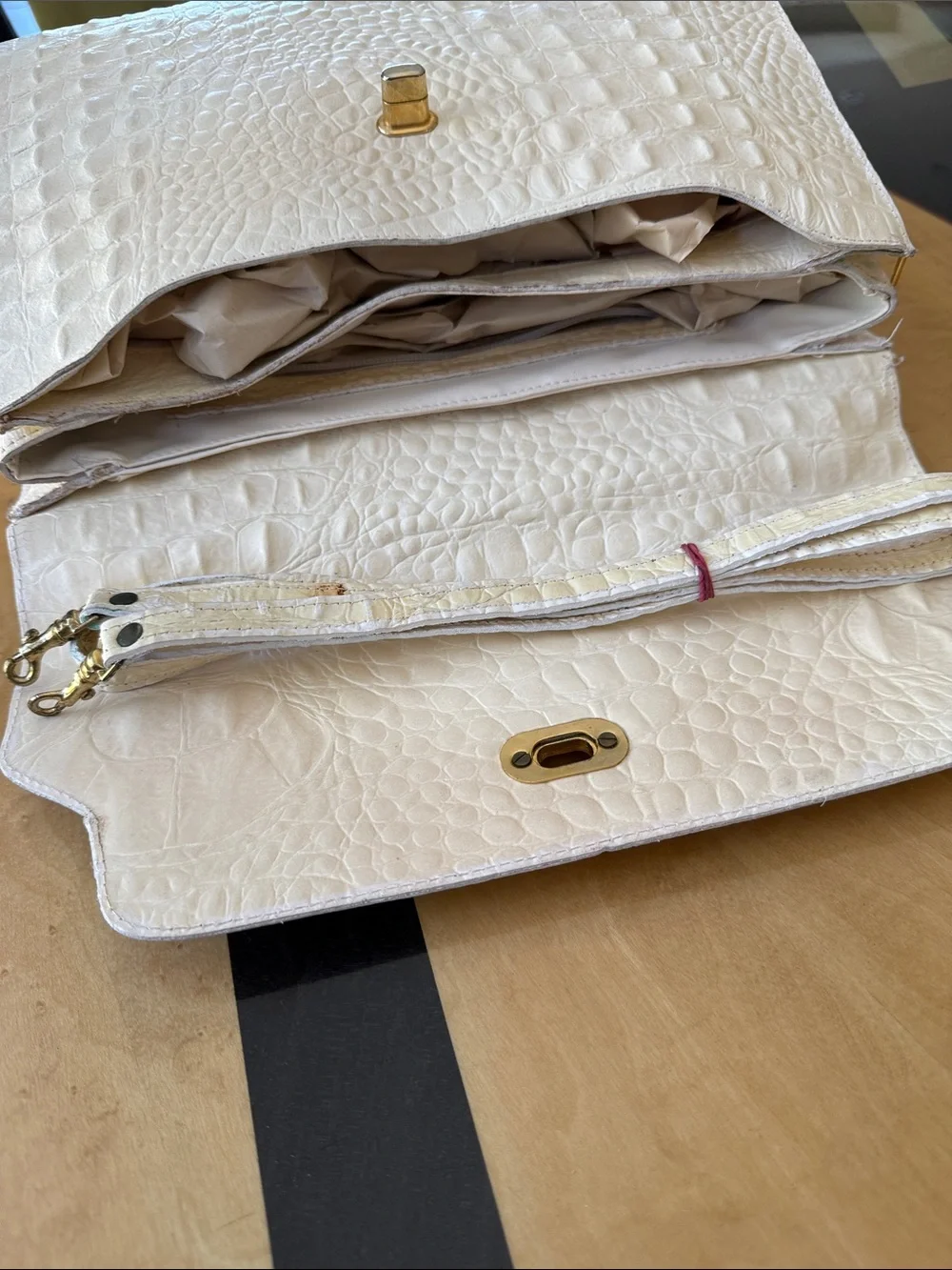 Elke Sommer Leather Classic Cream Croc-Embossed Top-Handle Collectable Bag